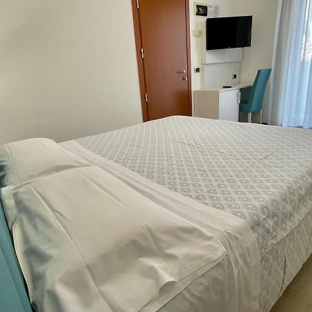 Hotel Corallo Fano Ngoại thất bức ảnh